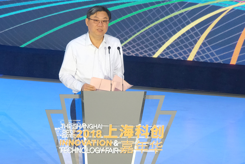 来利国际旗舰厅(中国)官方网站全球首款量产智能汽车上市交付